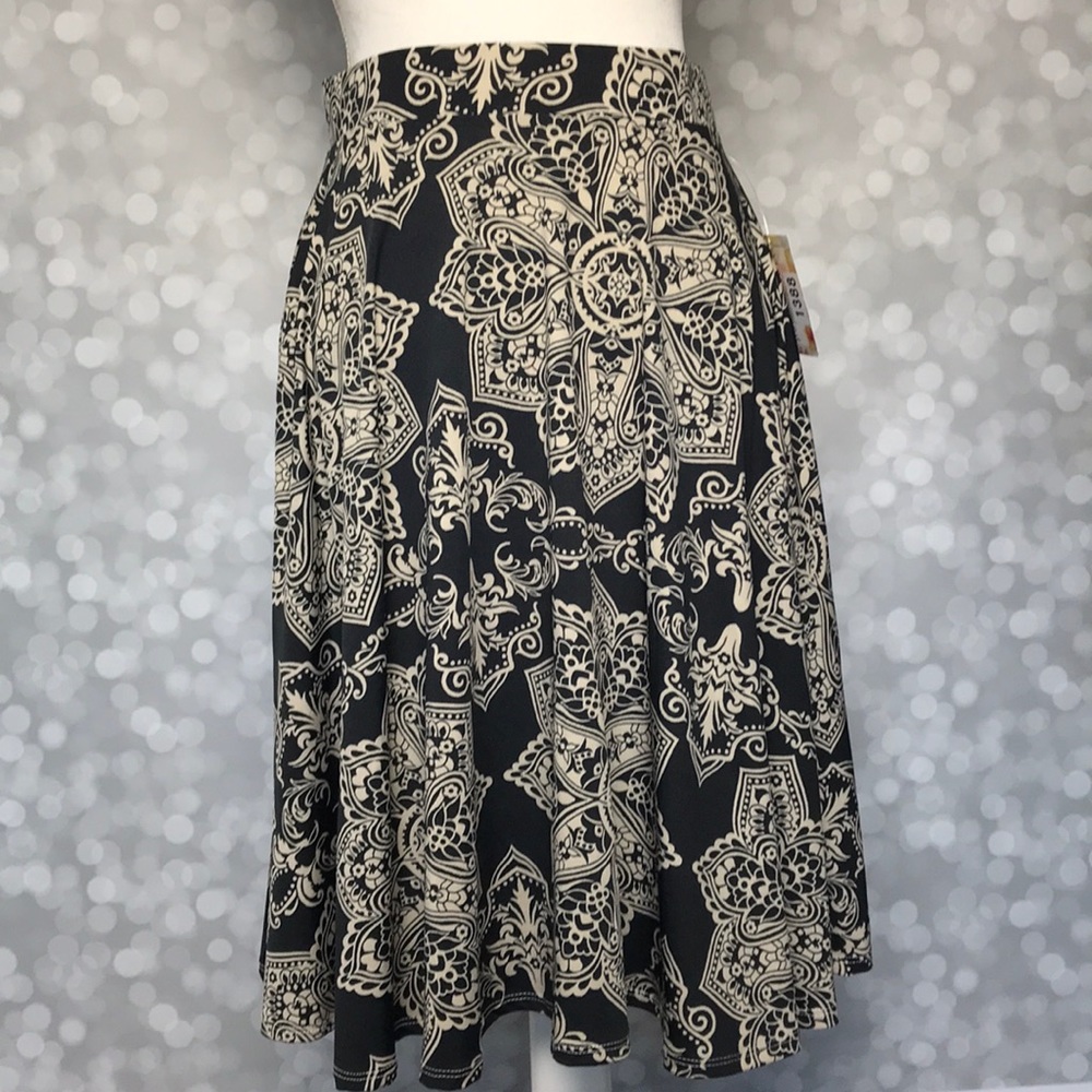 Pleated Skirt With Pockets